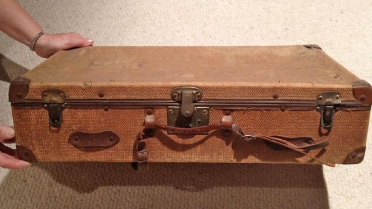 a incercat sa treaca granita ascuns intr o valiza