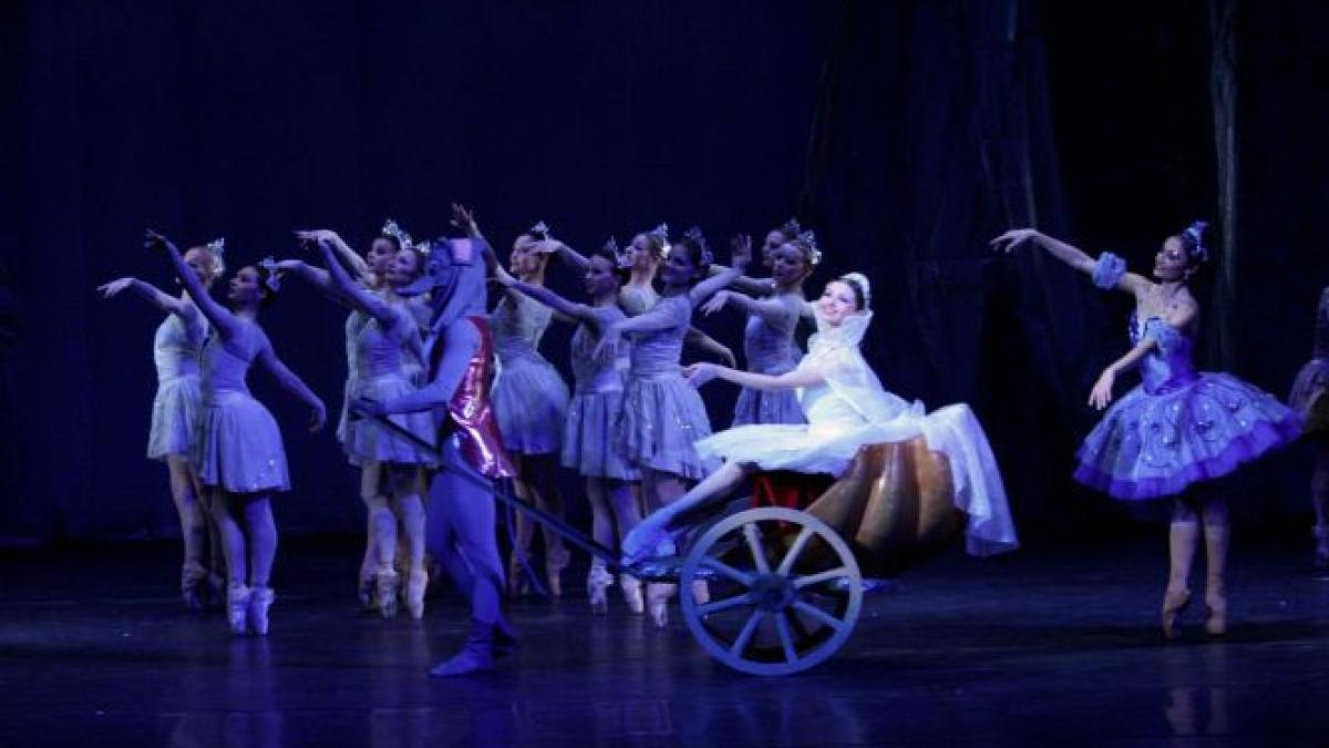 din 8 martie baletul cenusareasa in coregrafia lui mihai babuska revine pe scena operei nationale