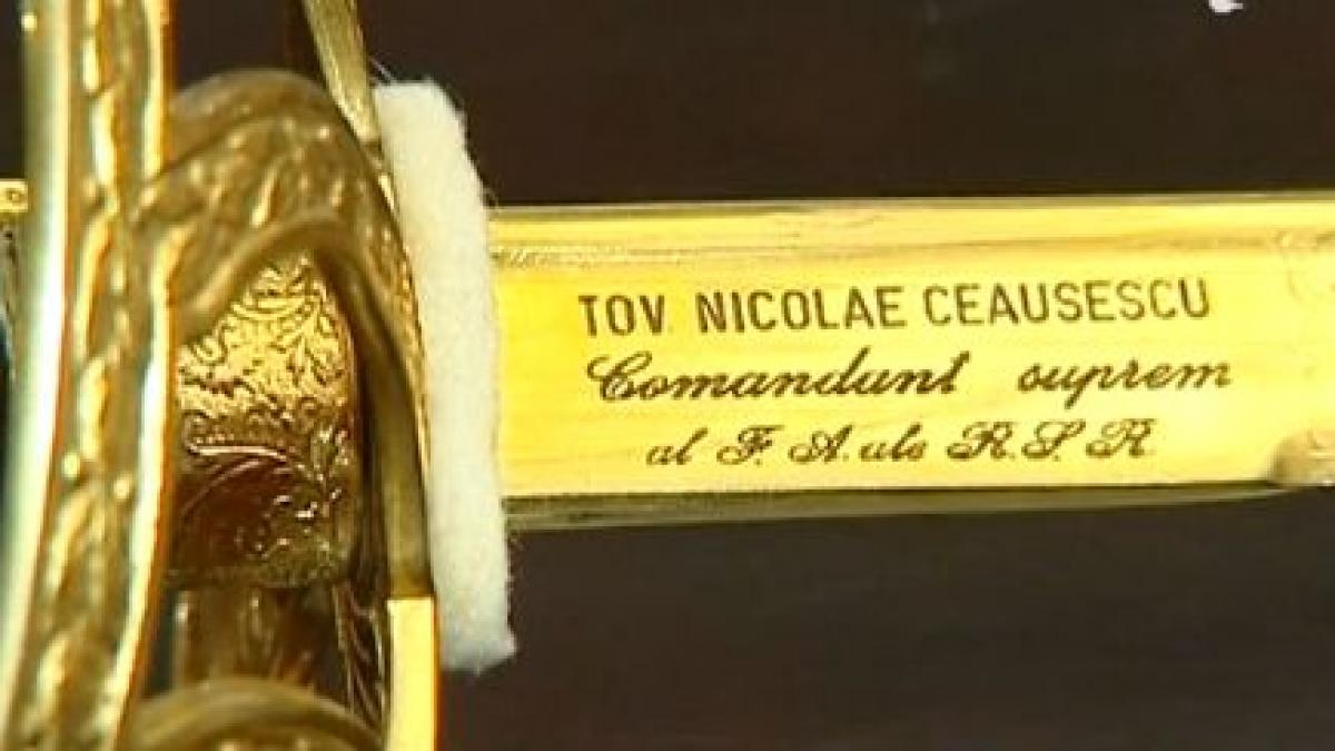 obiecte de colectie valoroase ale familei ceausescu au fost scoase la licitatie