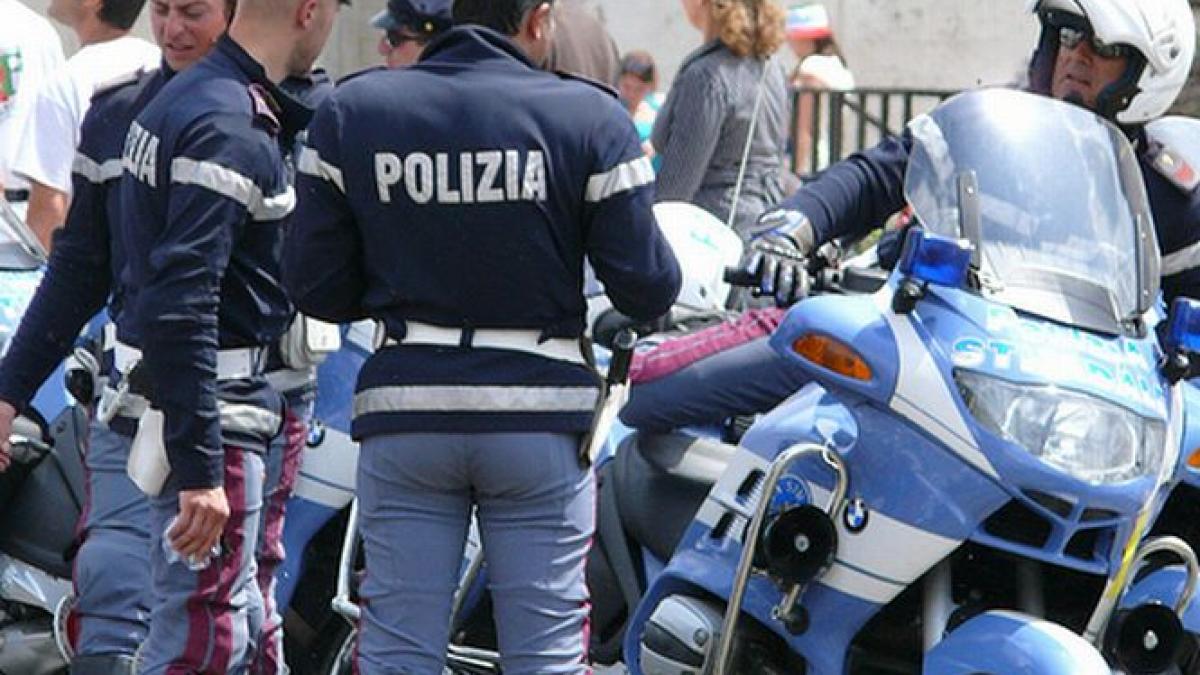 violente la un protest al unor muncitori romani din italia trei persoane au ajuns la spital