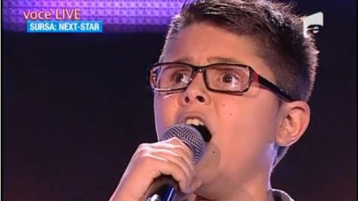 un copil roman l a impresionat pe chitaristul trupei queen