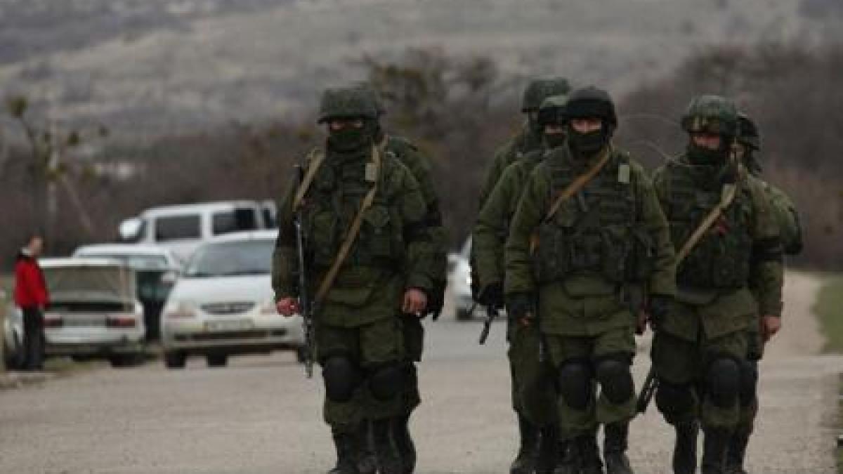 Activişti ucrainieni, o ziaristă şi un comandant al unei unități militare, reținuți în Crimeea 