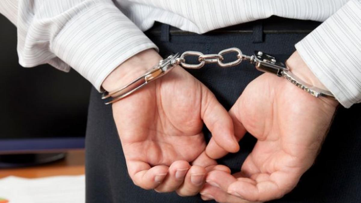 cinci procurori condamnati definitiv la inchisoare cu executare printre condamnati se numara si un