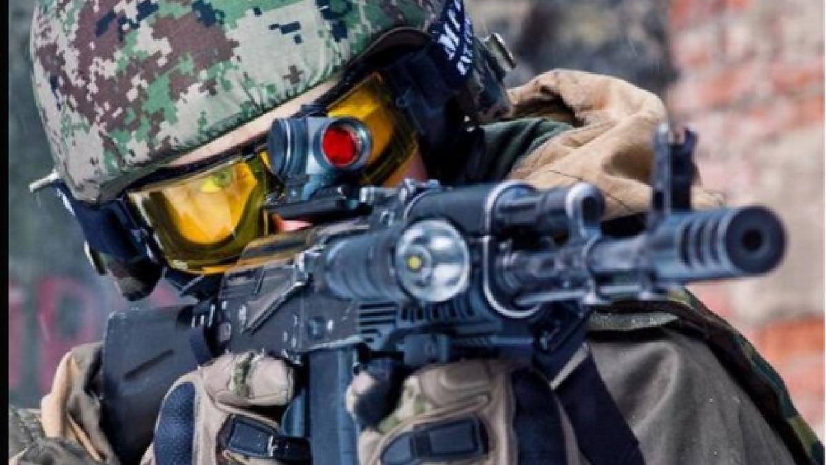 trupele rusesti din crimeea ar fi deschis focul in timpul preluarii unui post militar ucrainean