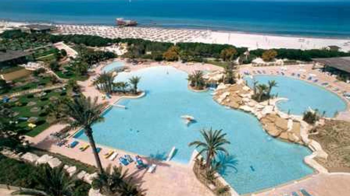 charterele catre tunisia din nou la moda