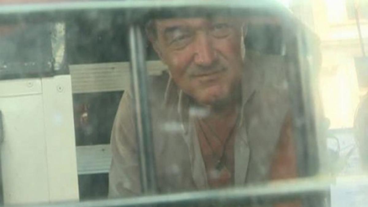 cretu becali nu a facut rau romaniei in parlamentul european mai mult rau a facut monica macovei