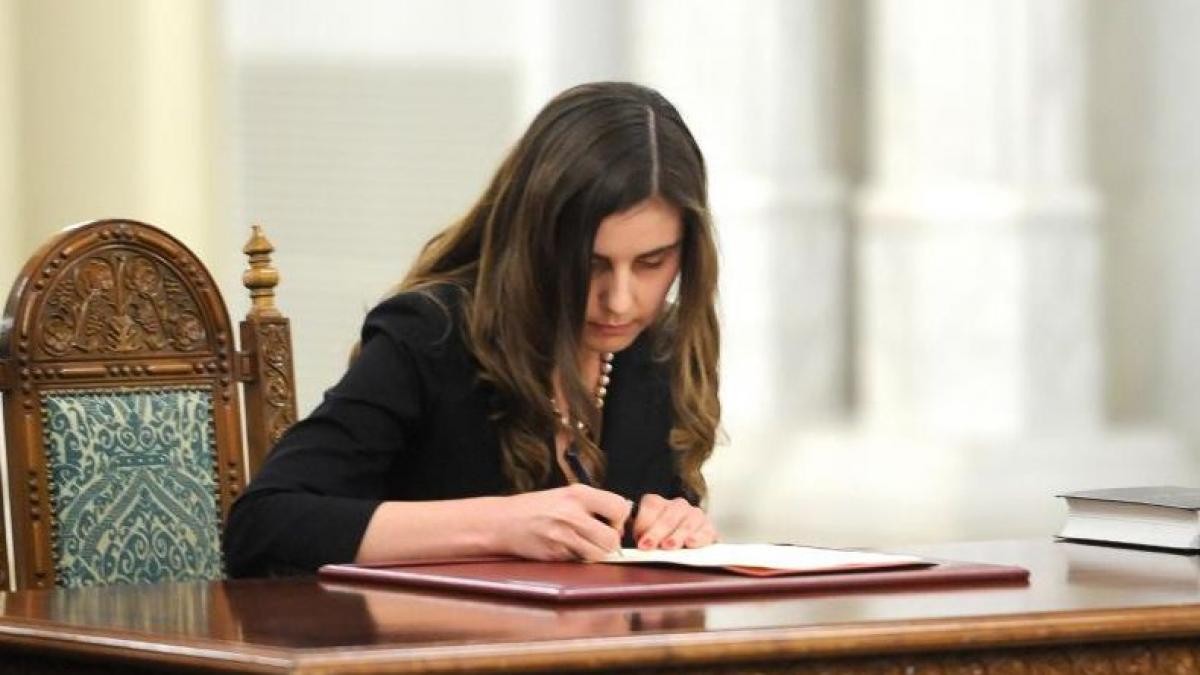 income ministrul de finante nu vreau sa mai vad batrane care vand usturoi pe strada