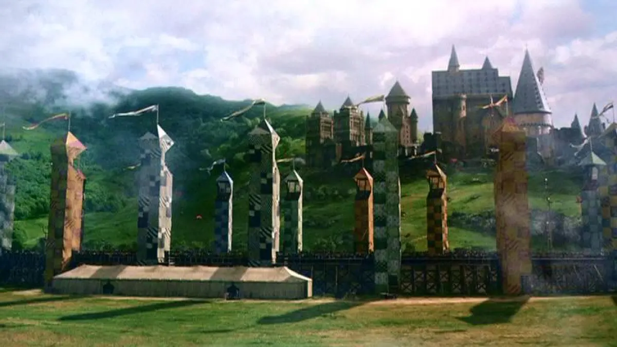 j k rowling a publicat un eseu despre jocul vajthat quidditch