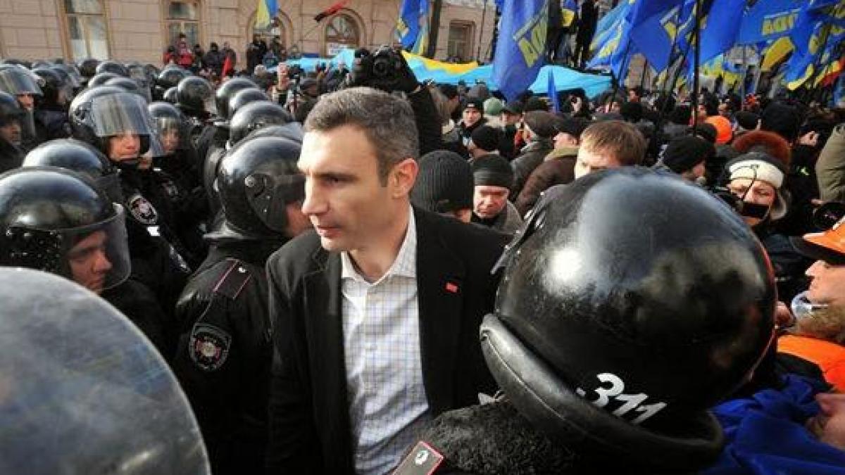 kiev soldatii ucraineni vor ramane in crimeea dupa referendum