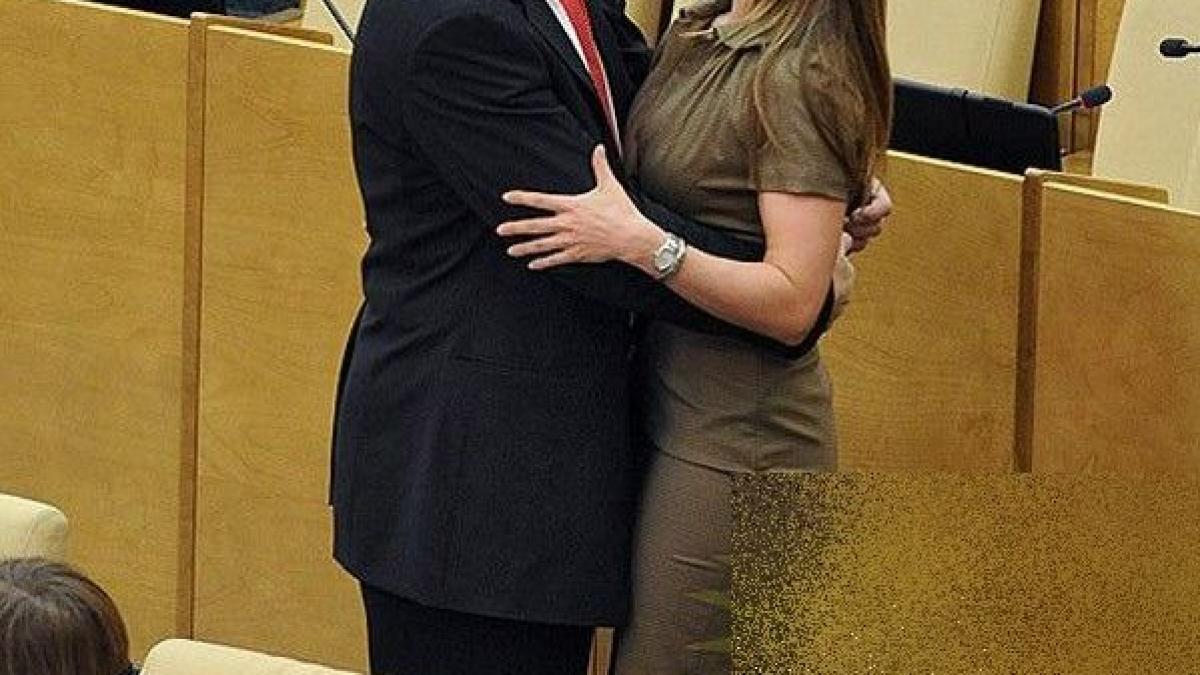 ce fac parlamentarii cand cred ca nimeni nu ii vede asa sunt votate legile la noi