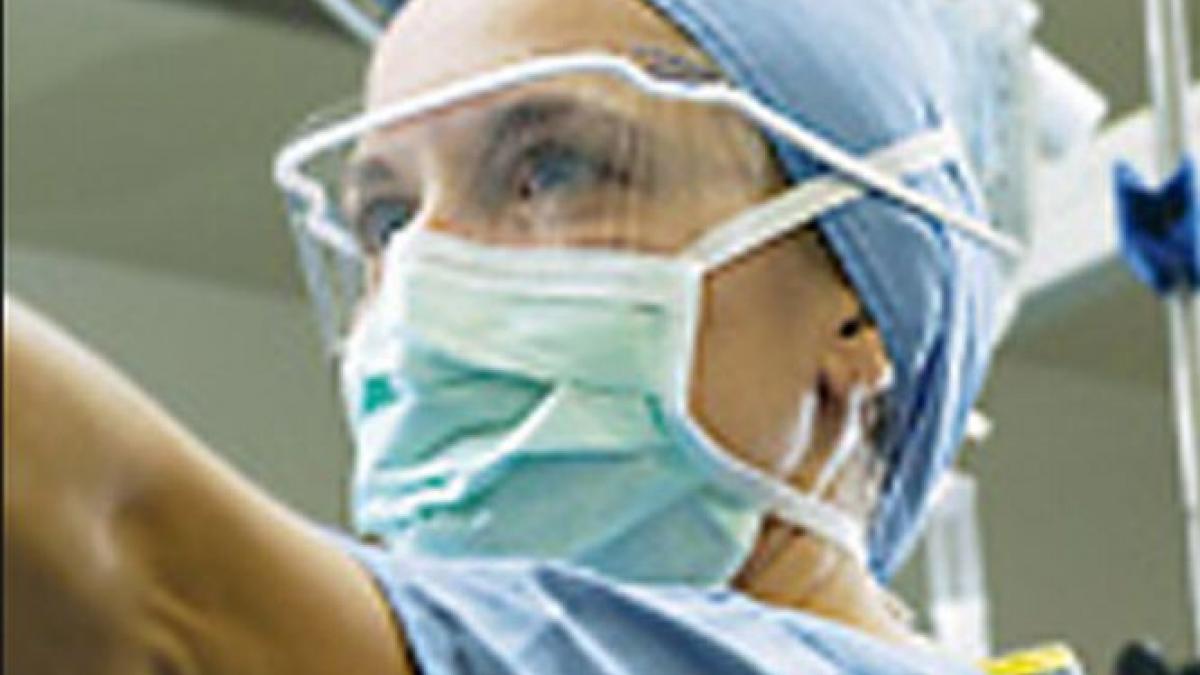 drama unui medic roman din franta femeia s a sinucis in spitalul in care lucra