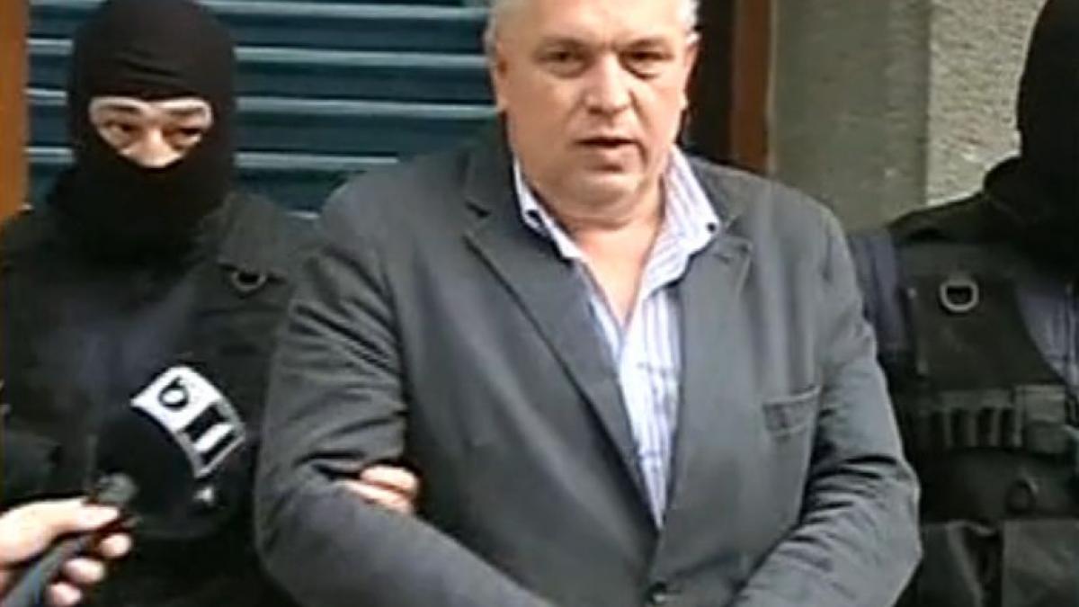 nicusor constantinescu scos cu catuse de la dna presedintele cj constanta a fost retinut pentru 24