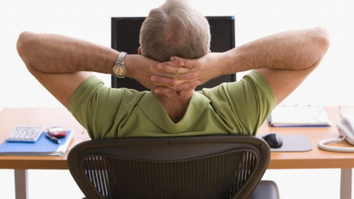 bugetarii ar putea beneficia de inca o zi libera in 2014