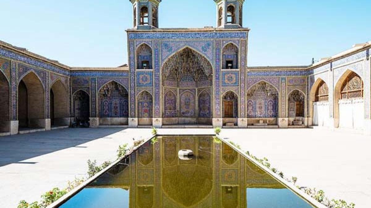 miracolul care se petrece in aceasta moschee la fiecare apus de soare ti se taie respiratia