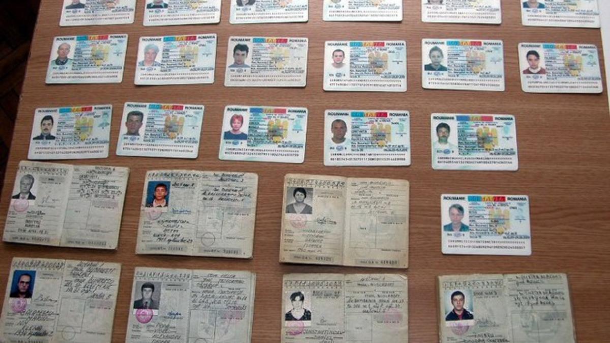 se schimba buletinele de la 1 aprilie vor fi introduse cartile de identitate biometrice