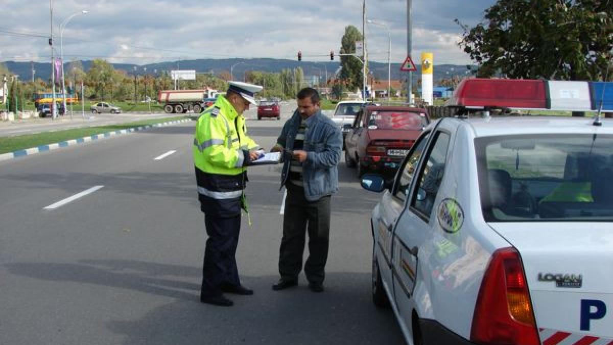 a omorat o femeie cu masina si a fugit ca un las de la locul accidentului politistii au facut zeci