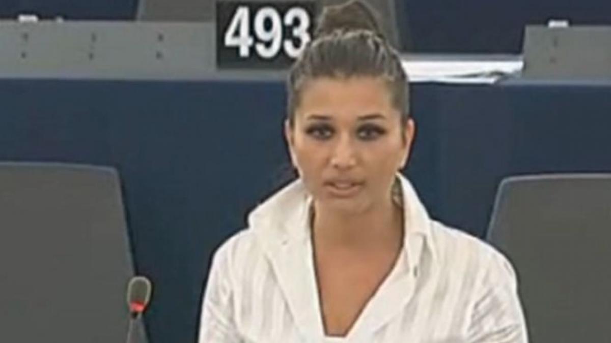 elena basescu o ataca dur pe monica macovei in 2009 nu m am ascuns pe liste ca monica macovei