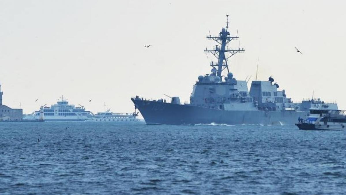 presa distrugatorul uss truxtun a parasit marea neagra