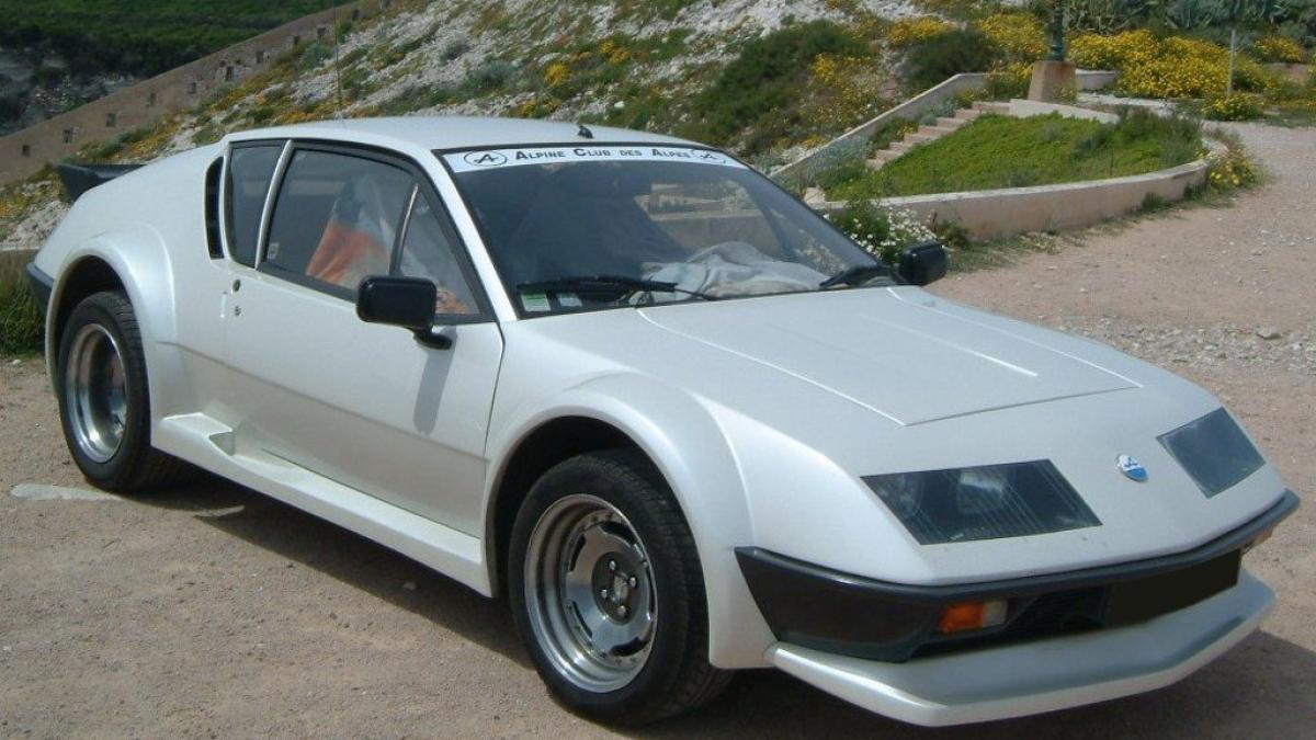 renault vrea sa relanseze pe cont propriu brandul alpine