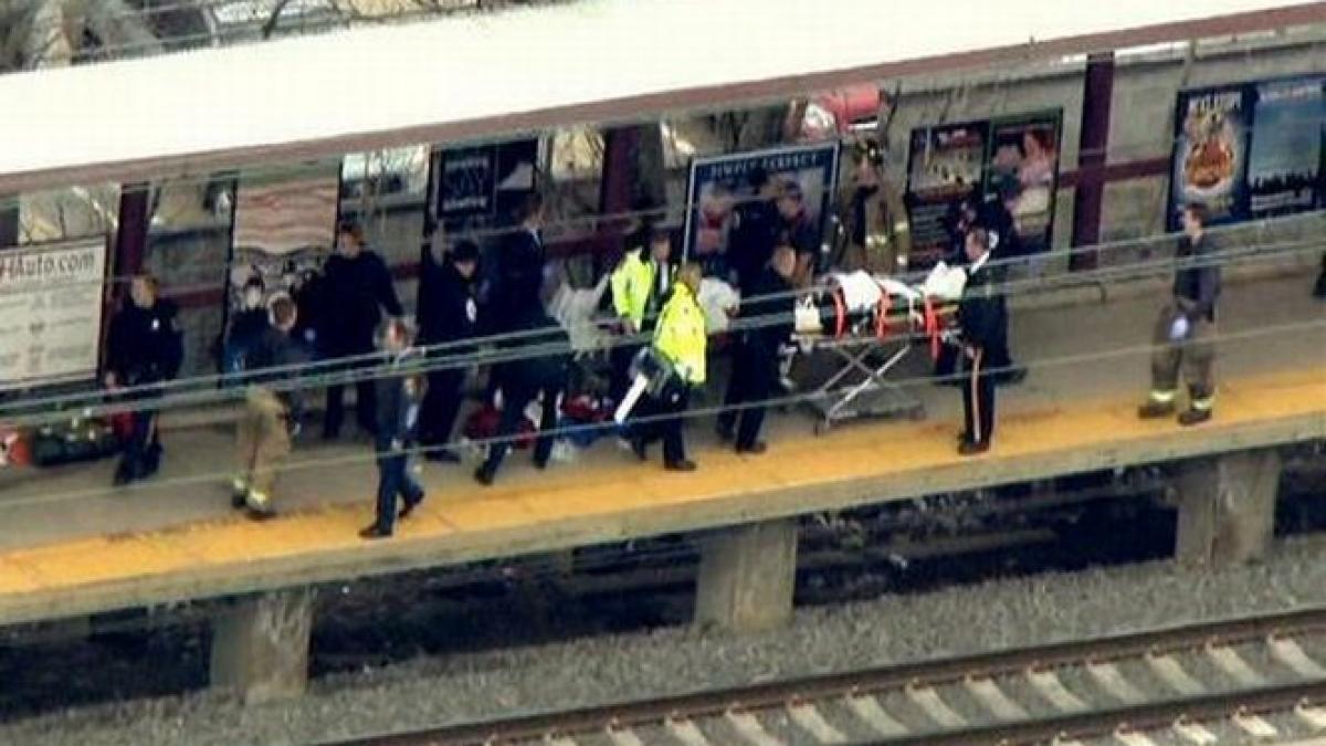 incident terifiant intr o statie feroviara din new jersey un om a murit si alte patru persoane au