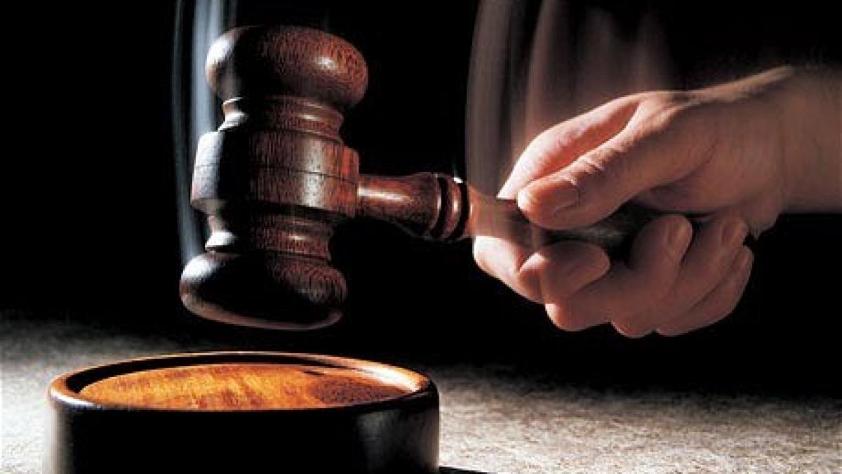 o instanta a decis ca twitter sa poata fi folosit in turcia