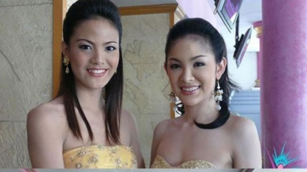 si au dat palme cand si au dat seama cu cine iesisera in oras cine erau de fapt aceste frumoase