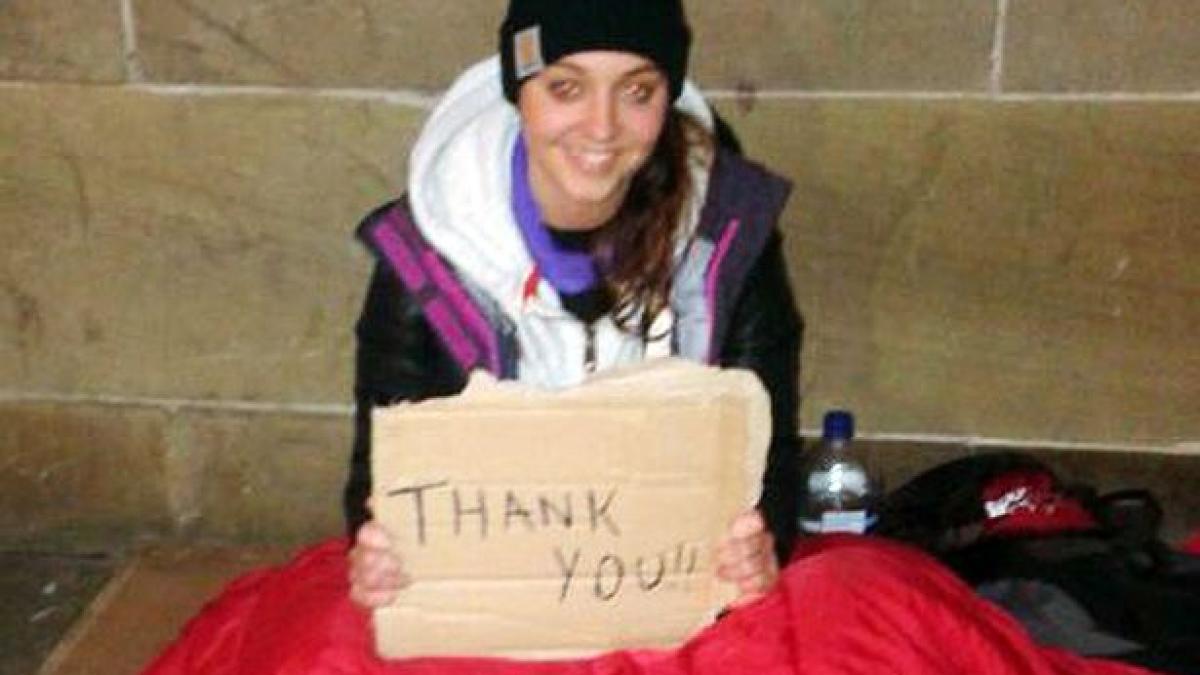 tanara din scotia discriminata la ea in tara de ce nu te intorci sa cersesti in romania