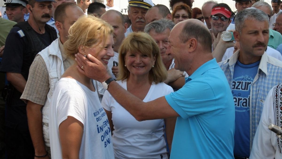 basescu la congresul avocatilor fiica mea ioana n a rezistat ca avocat romanilor le lipseste o