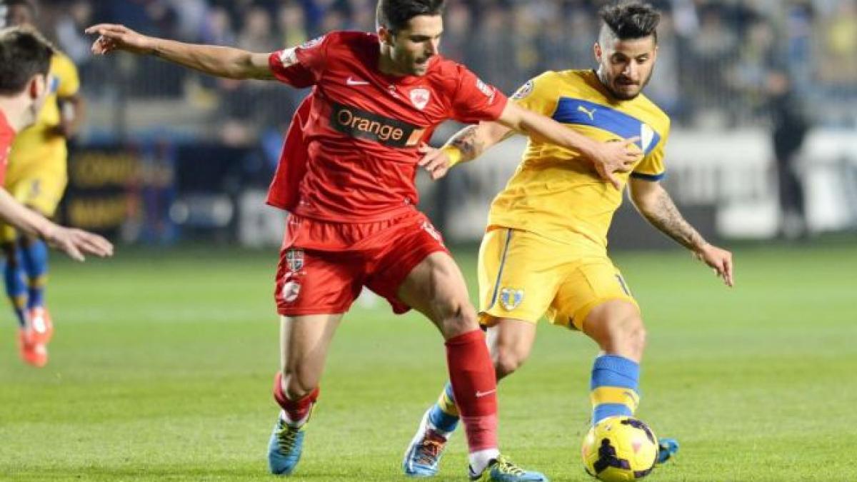 petrolul si dinamo au incheiat la egalitate scor 2 2 intr un meci cu multe greseli de arbitraj