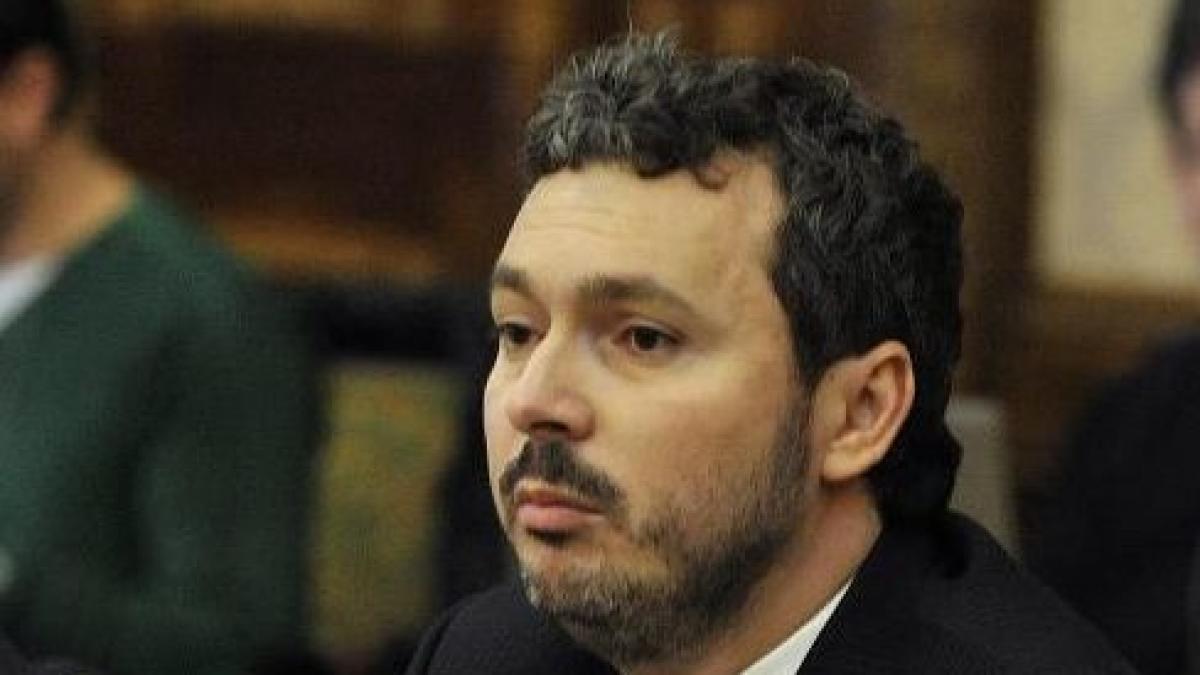 trei directori din conpet ar putea fi demisi ministrul pentru energie exista deficiente in procesul