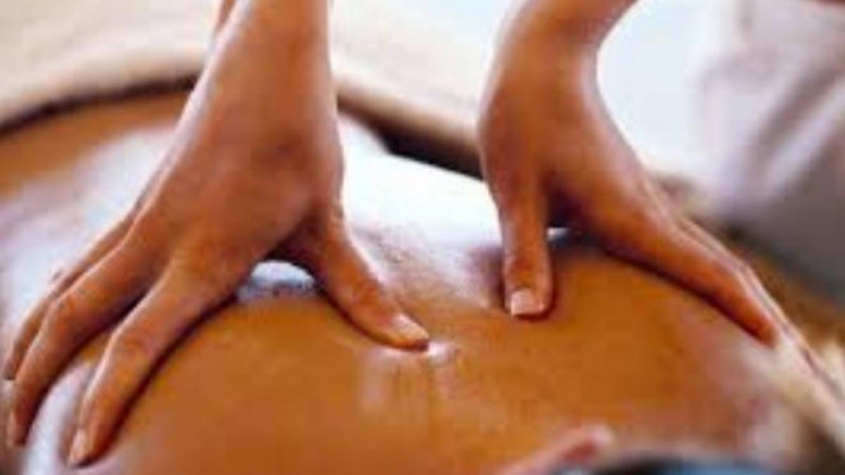 un senator si a trimis consilierii la saloane de masaj erotic