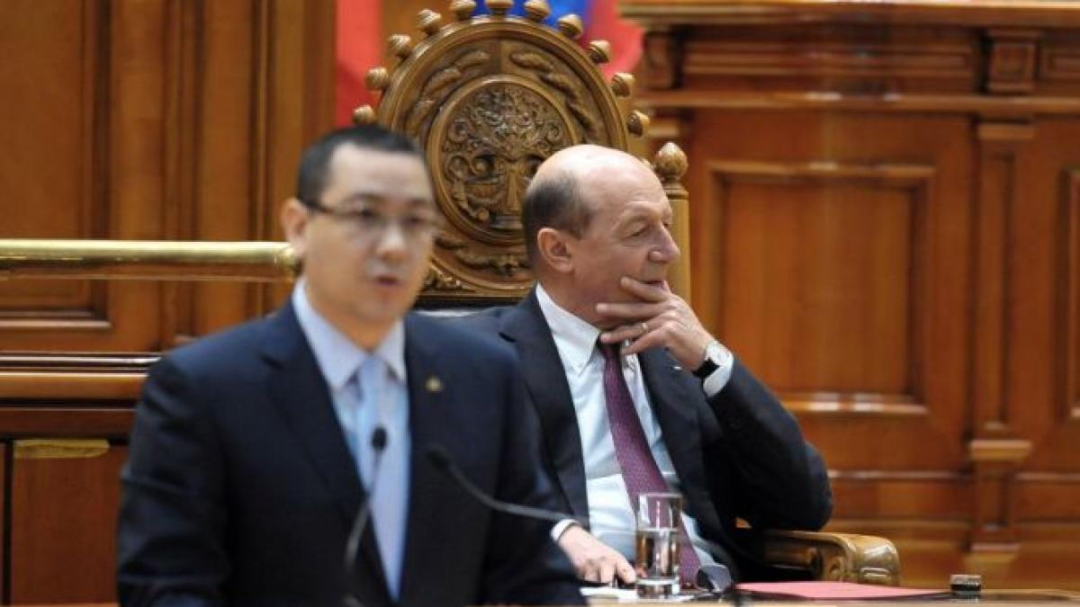 cearta pe scaune la palate presedintia ponta a refuzat sa stea langa basescu