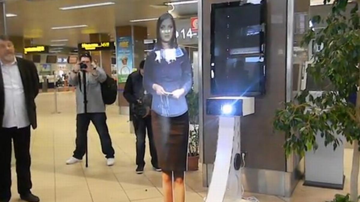 hologramele vor indruma pasagerii pe aeroportul henri coanda asistentele virtuale amplasate la
