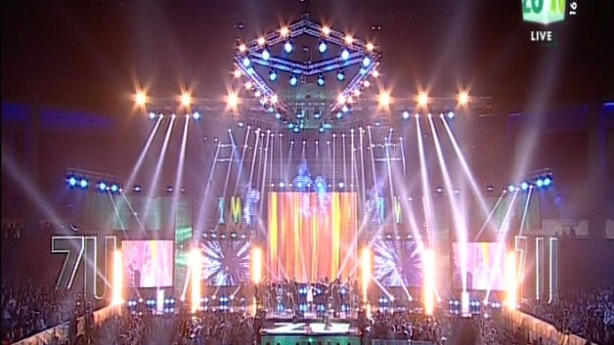 lansare spectaculoasa a zu tv lumini lasere si cei mai tari artisti din romania pe aceeasi scena