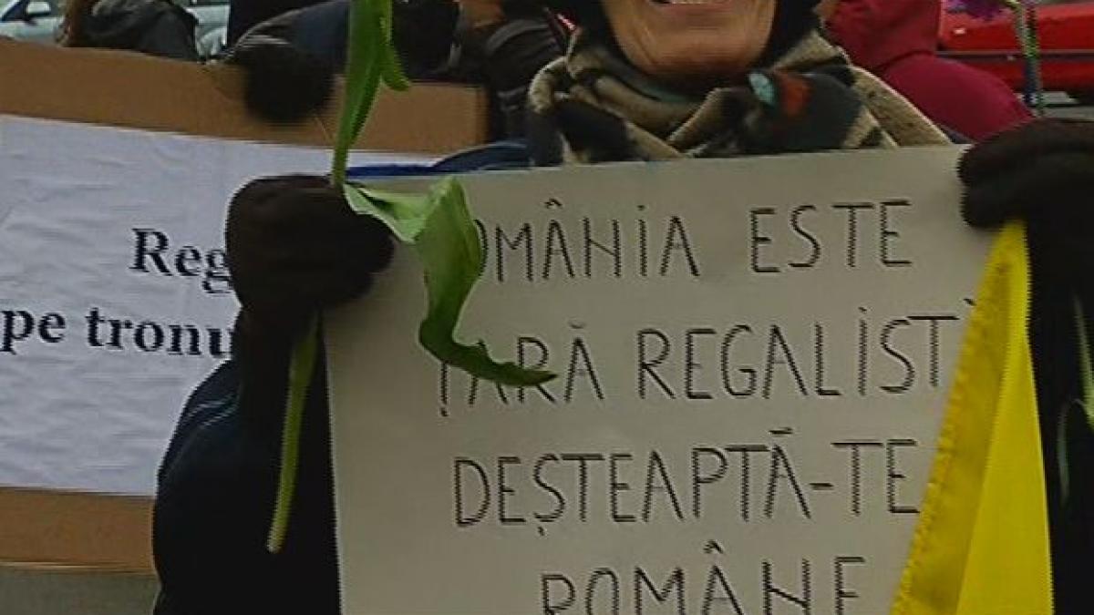 mars pentru reinstaurarea monarhiei in capitala si in alte trei orase din tara