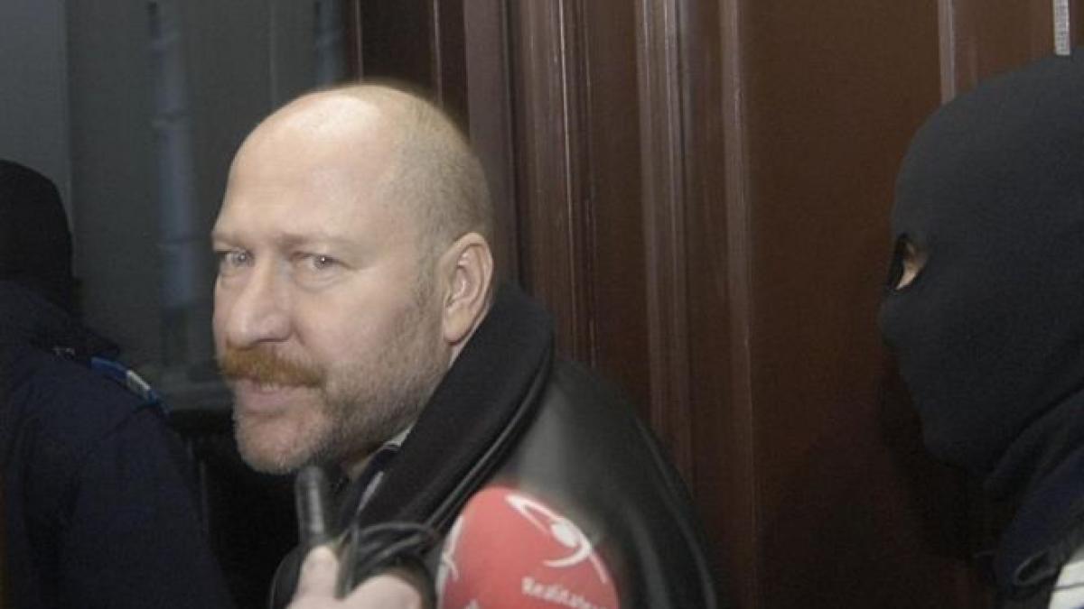 celebrul contrabandist zaher iskandarani supranumit printul banantului urmarit general