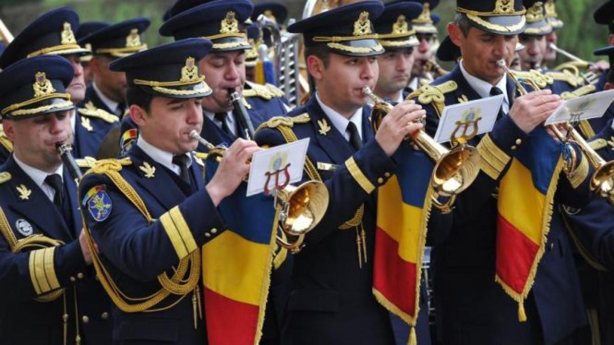 ziua nato se sarbatoreste astazi prin ceremonii militare in unitatile de profil din tara