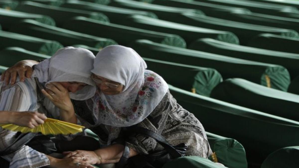 Supravieţuitorii masacrului din Srebrenica au dat în judecată statul olandez
