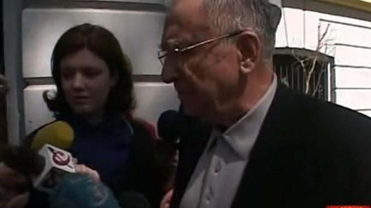 ion iliescu in ajun de campanie electorala mereu se incinge atmosfera