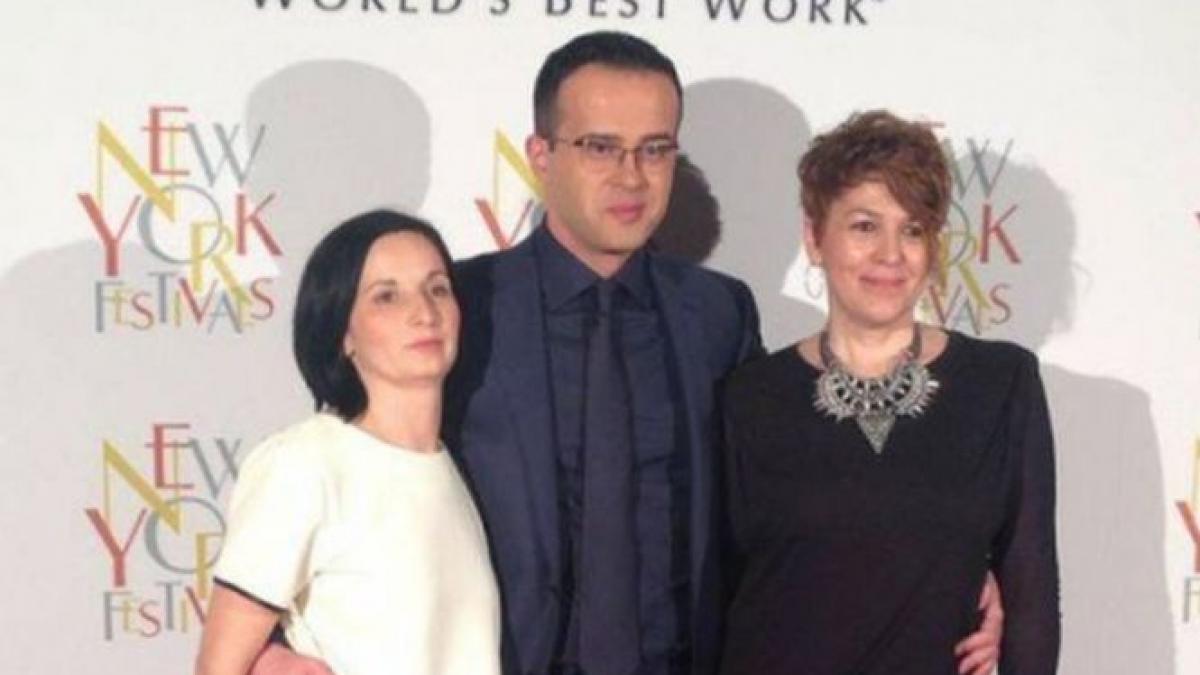 mihai gadea mi au dat lacrimile cand am vazut ca oameni din elita mondiala a presei au aplaudat la