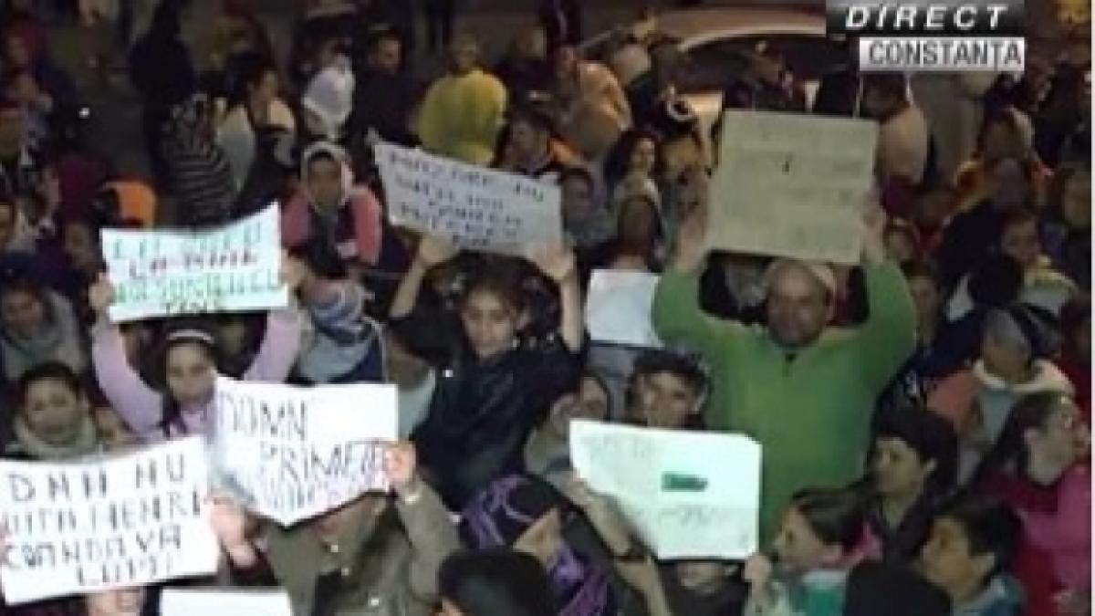 zeci de constanteni cer eliberarea edilului vom veni la bucuresti daca mazare nu va fi pus in