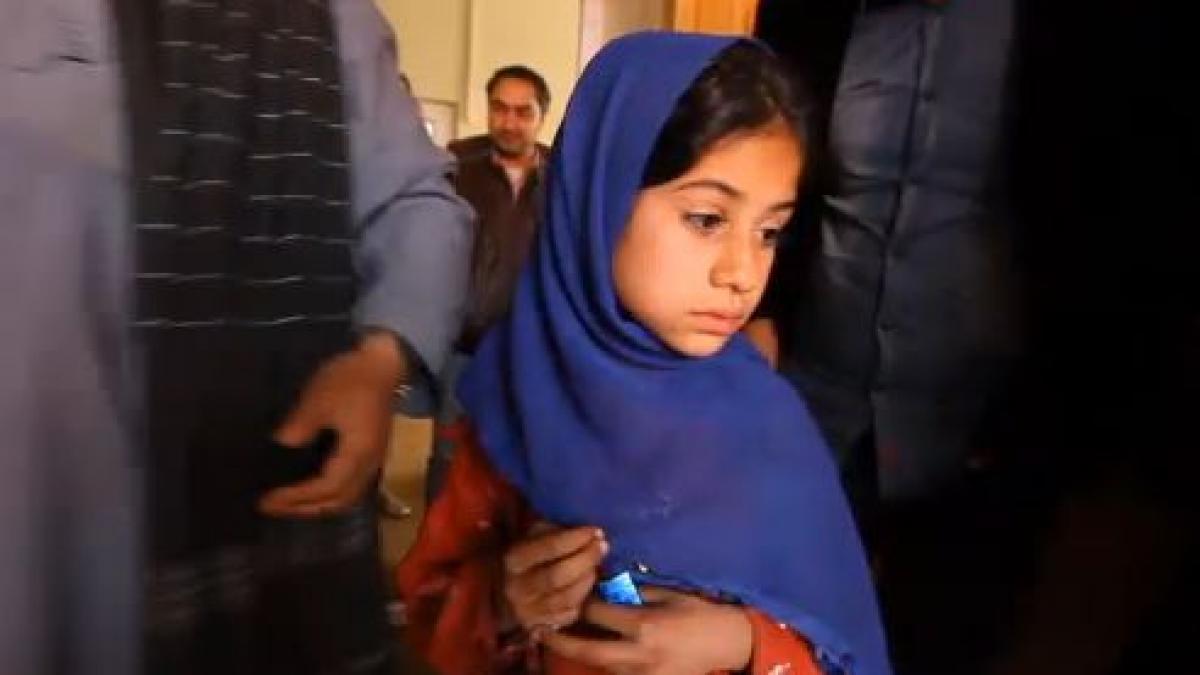 povestea impresionanta a fetitei de sase ani vanduta de tatal ei pentru a si sterge o datorie