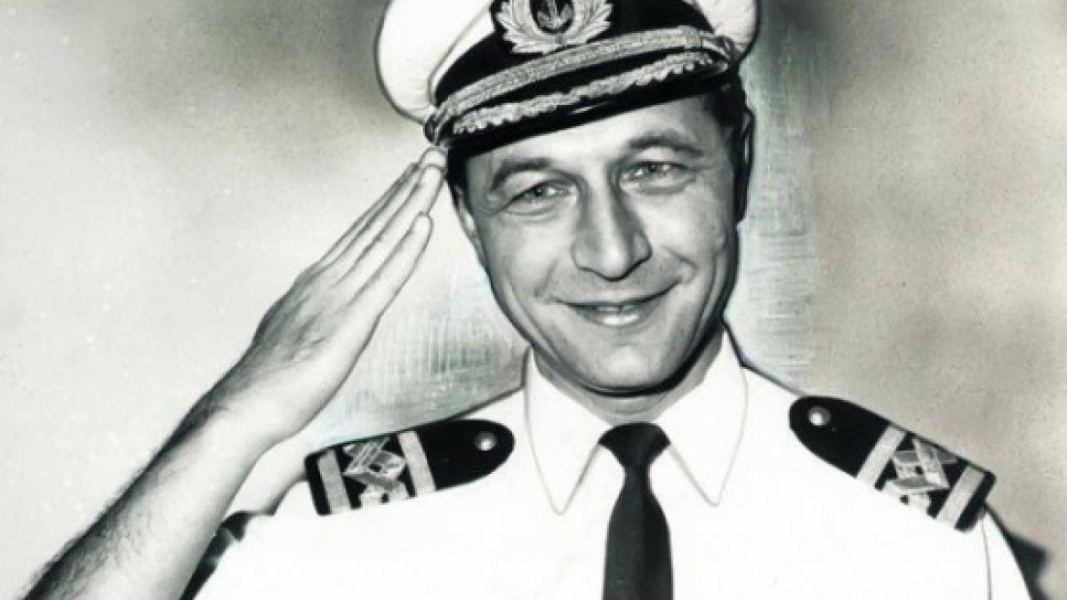 q a flota cheia imbogatirilor din portul constanta