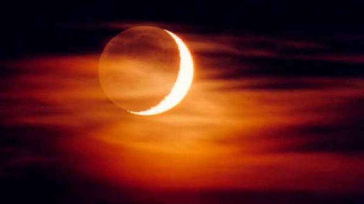 luna sangerie eclipsa totala de luna pe 15 aprilie