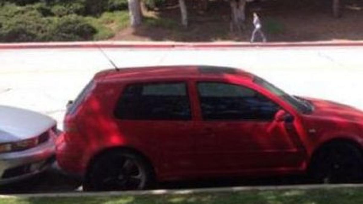 a incremenit cand a vazut cum au parcat langa el nu mai pot sa scot masina