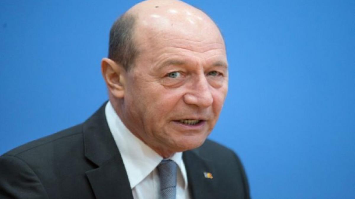 ce spune basescu despre acuzatiile de santaj amenintare si spalare de bani lansate de ponta
