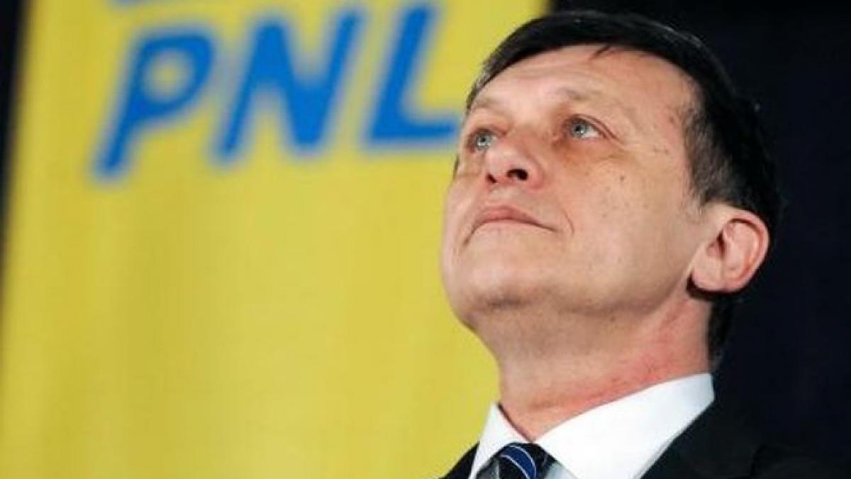crin antonescu nu a semnat sesizarea parlamentarilor impotriva lui traian basescu