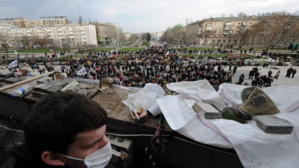 presedintele ucrainean a semnat decretul prin care le permite fortelor speciale sa preia cu forta
