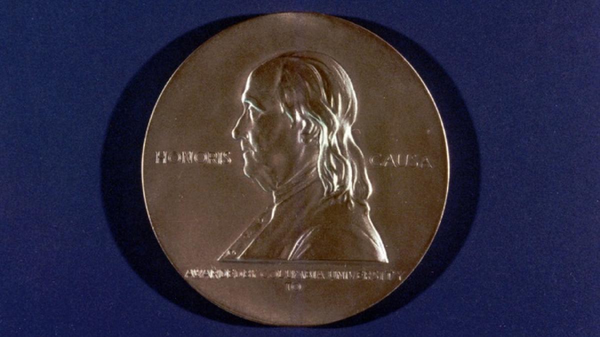 the guardian si the washington post au fost recompensate cu premiul pulitzer pentru dezvaluirile