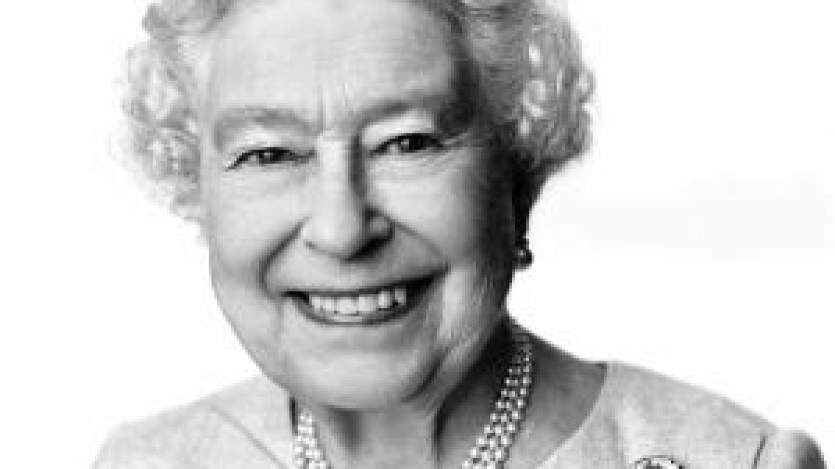 regina elisabeta a ii a a pozat pentru un nou portret cu ocazia celei de a 88 a aniversari